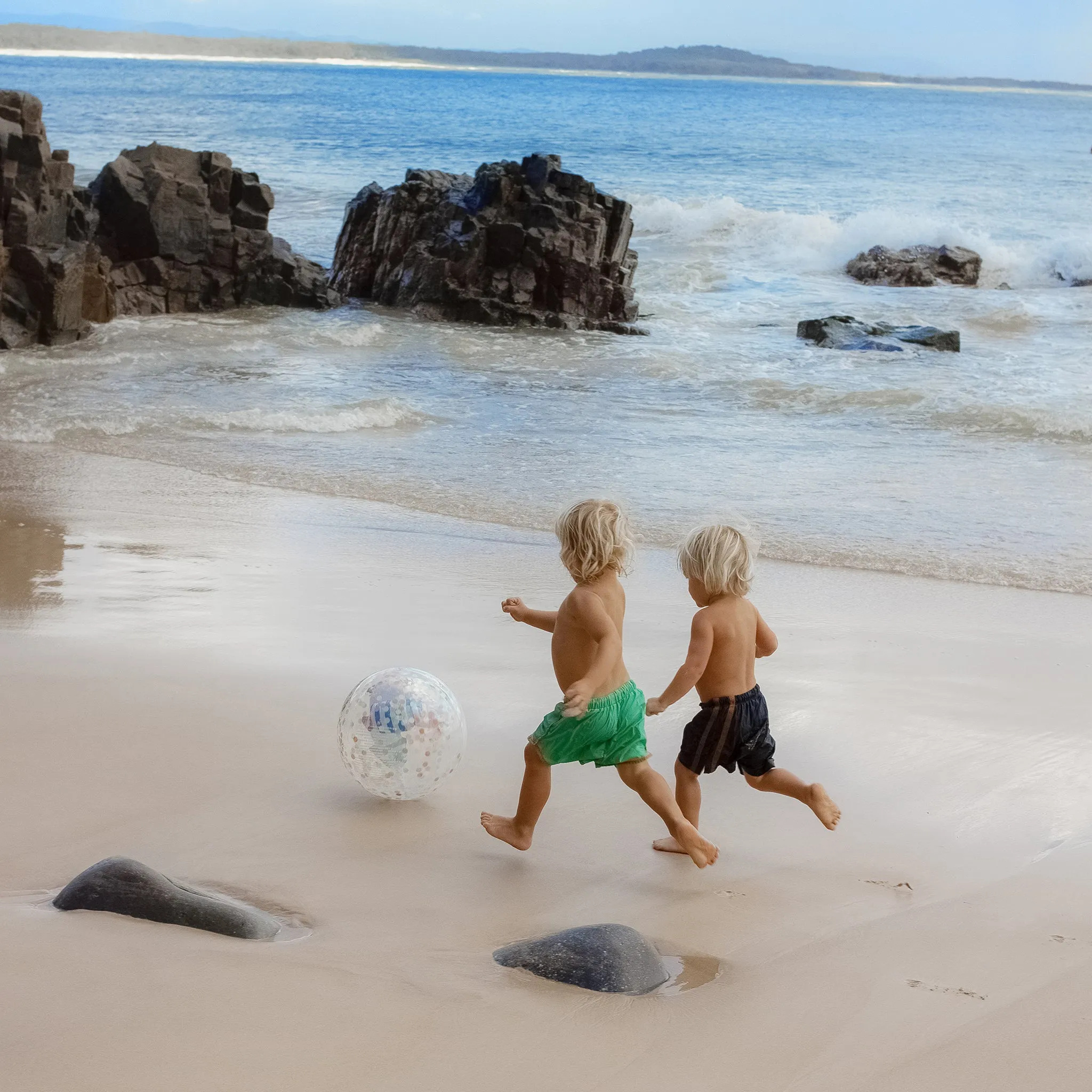 3D Inflatable Beach Ball | Sammy the Seagull Blue Stripe Sunnylife