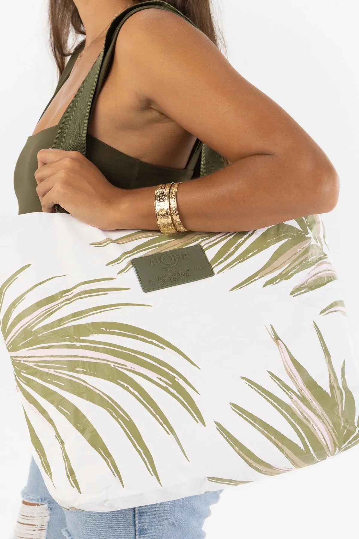 Aloha Day Tripper - Go to travel tote June Swimwear