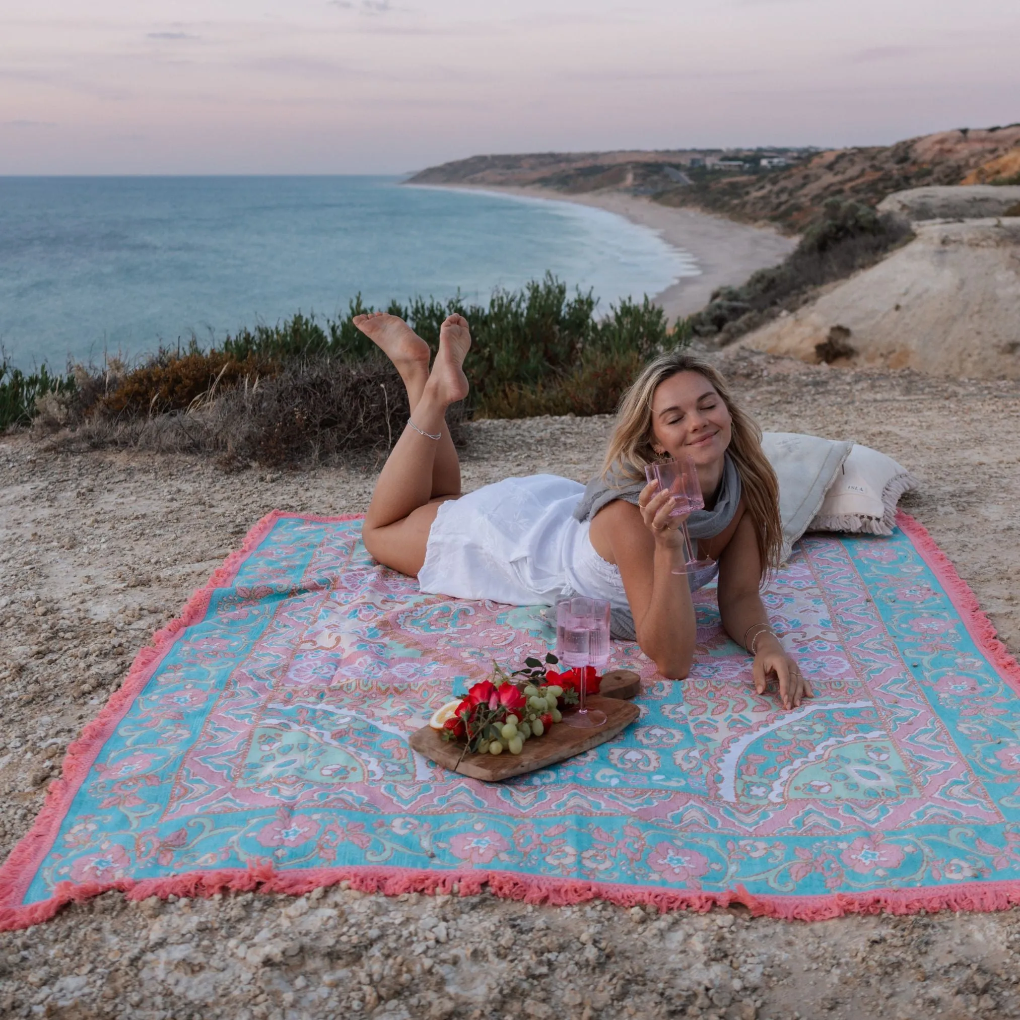 Daydreamer Woven Picnic Rug XL ISAL LABEL