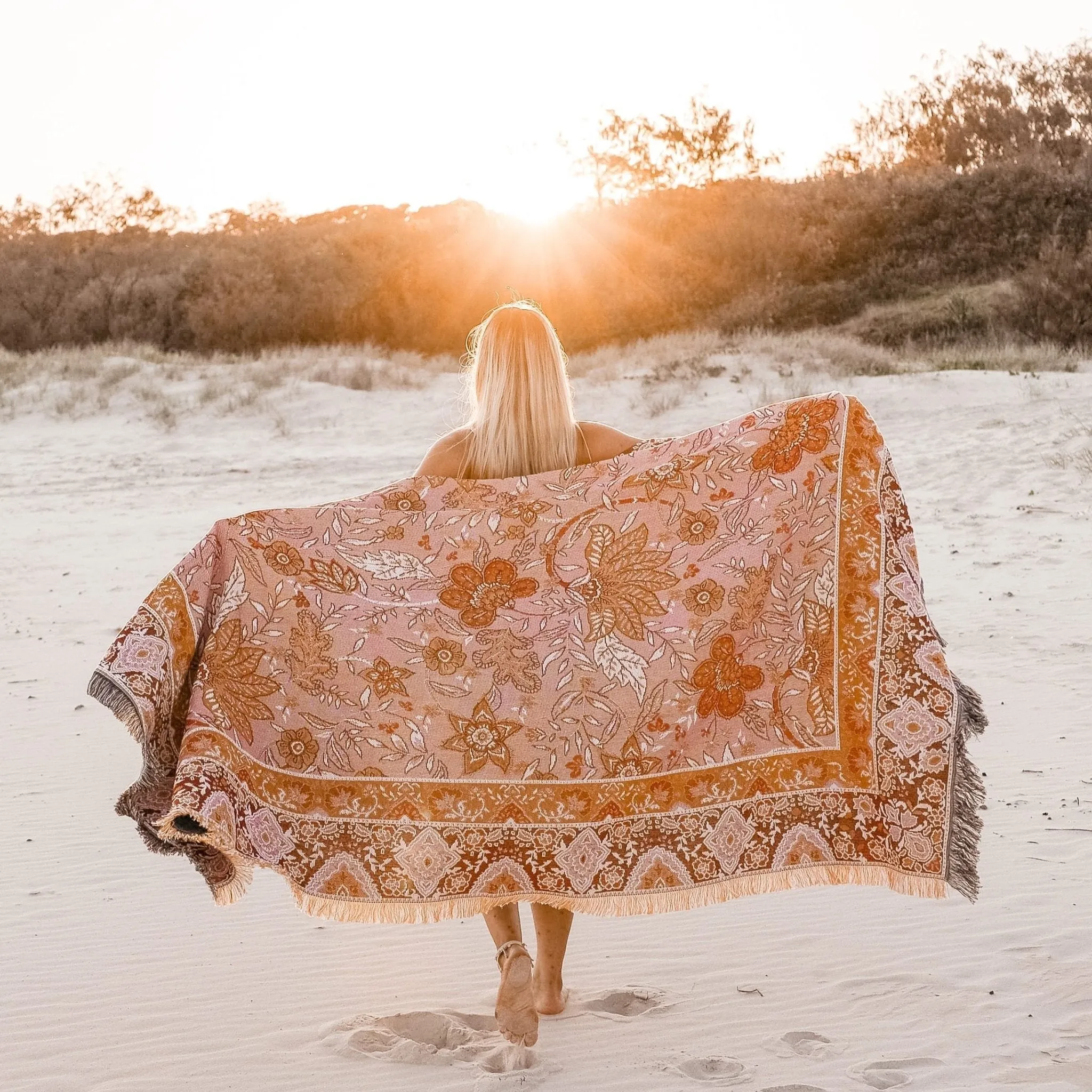 Del Sol Woven Picnic Rug XL ISAL LABEL