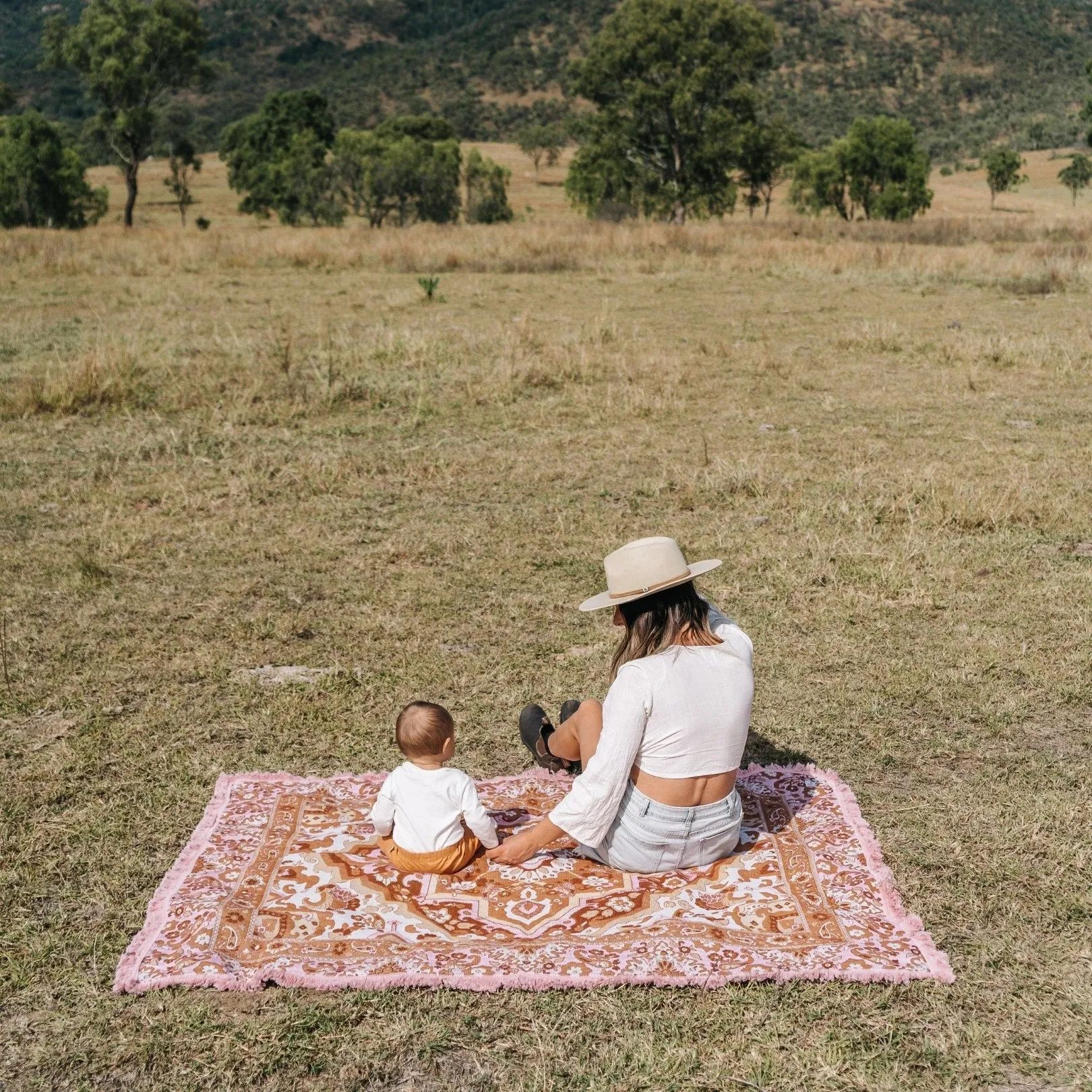 Desert Rose Woven Picnic Rug XL ISAL LABEL