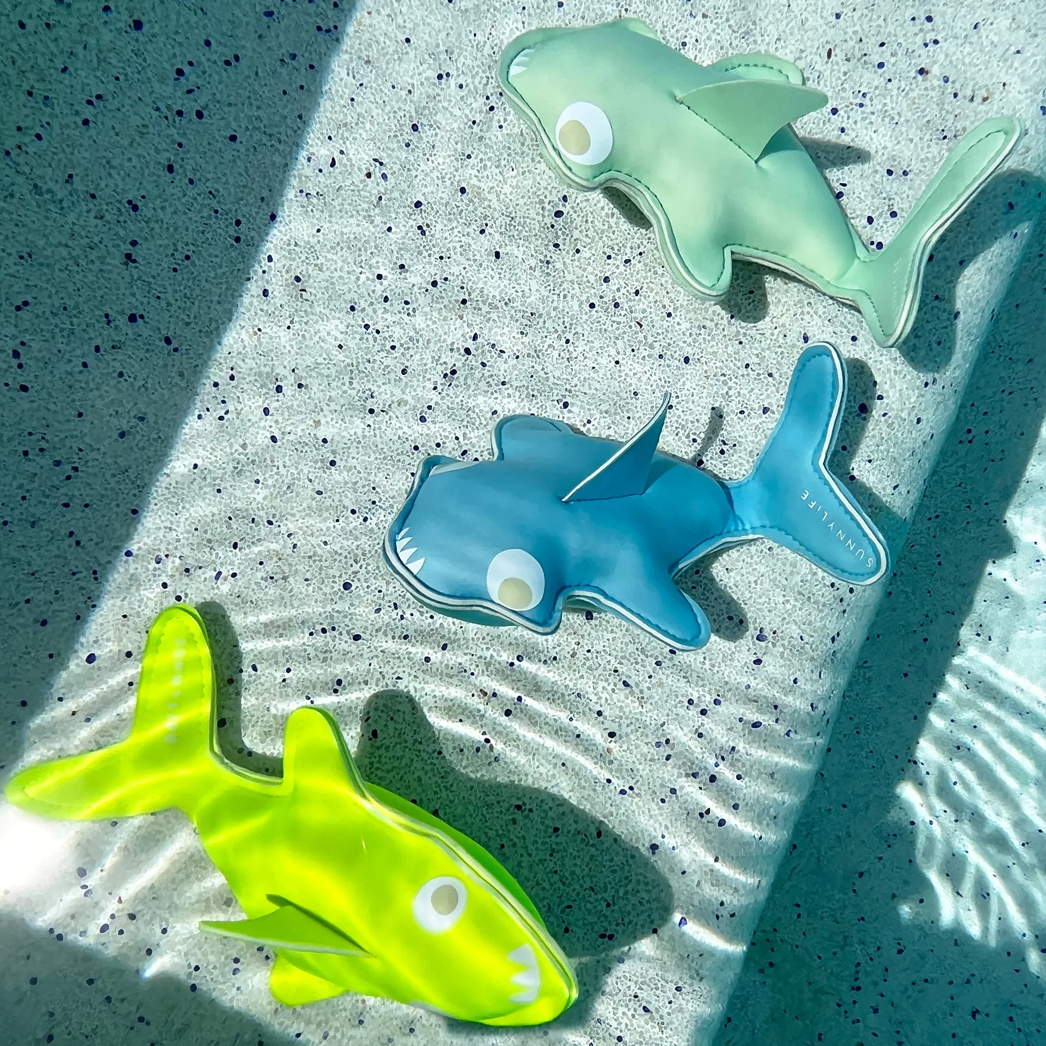 Dive Buddies | Salty the Shark Aqua Neon Yellow Sunnylife