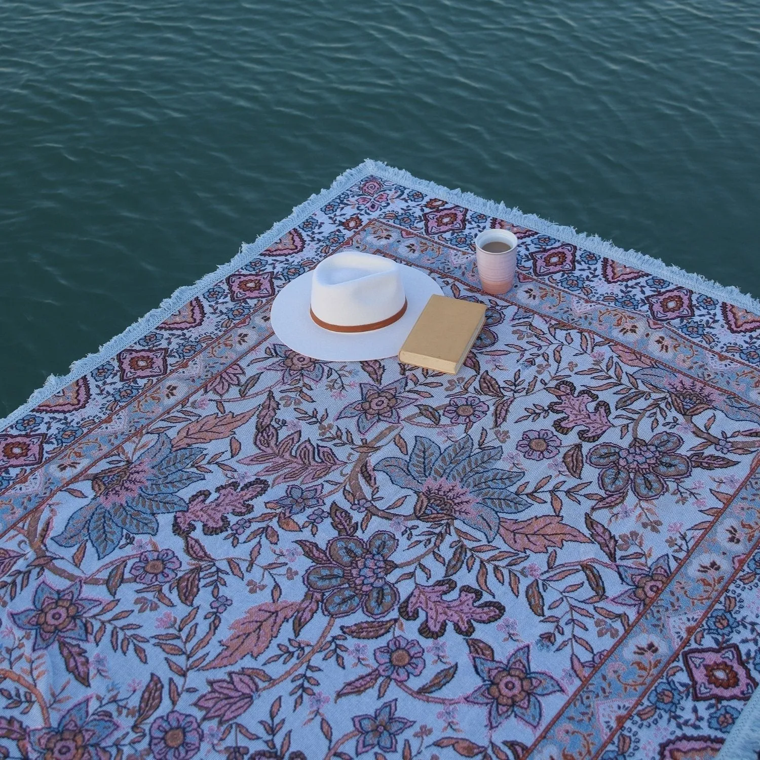 Fleur Woven Picnic Rug XL ISAL LABEL