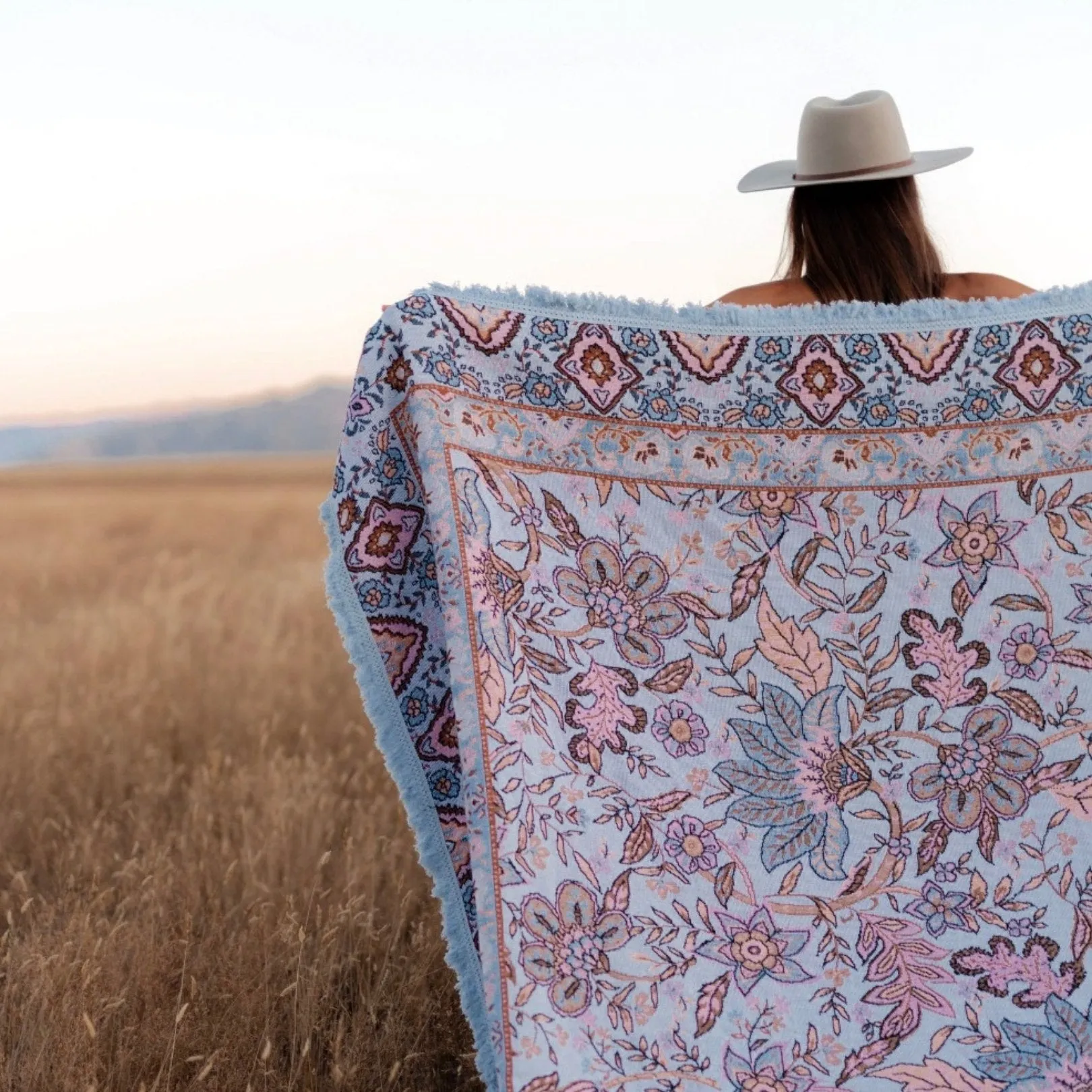 Fleur Woven Picnic Rug XL ISAL LABEL