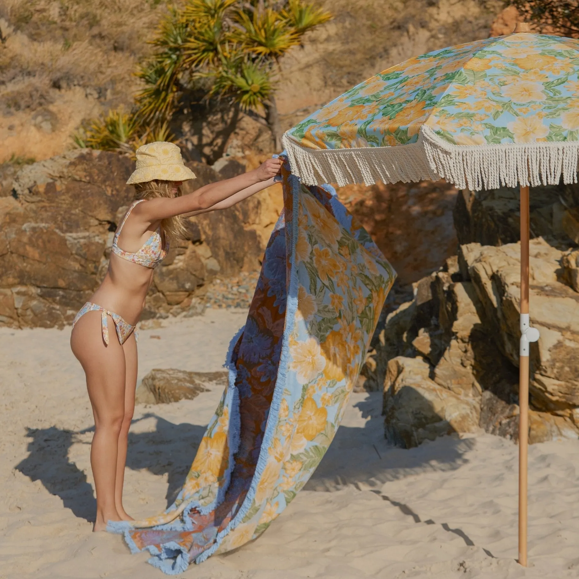 Hanalei Premium Beach Umbrella ISAL LABEL