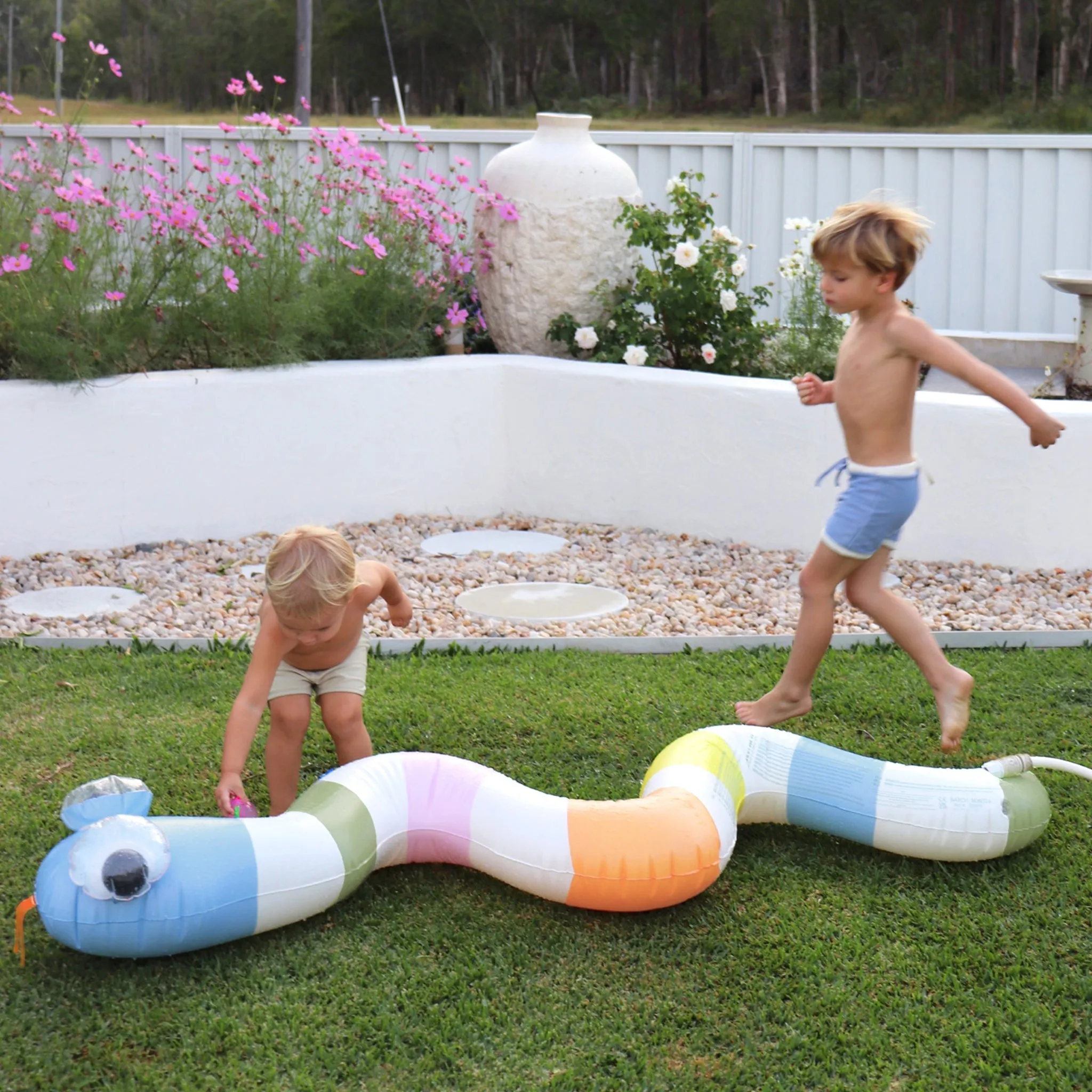 Inflatable Sprinkler | Into the Wild Multi Sunnylife