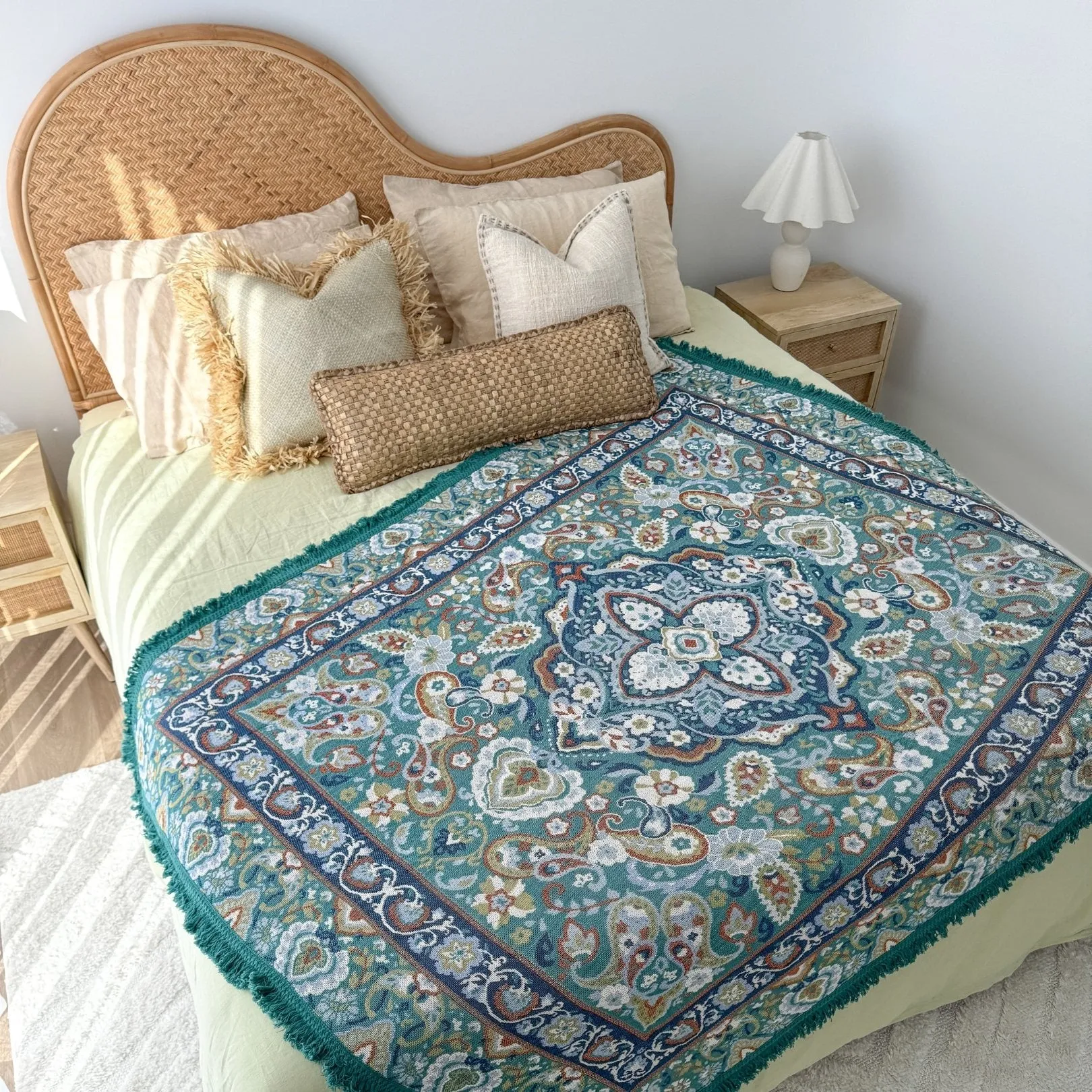 Luna Woven Picnic Rug XL ISAL LABEL