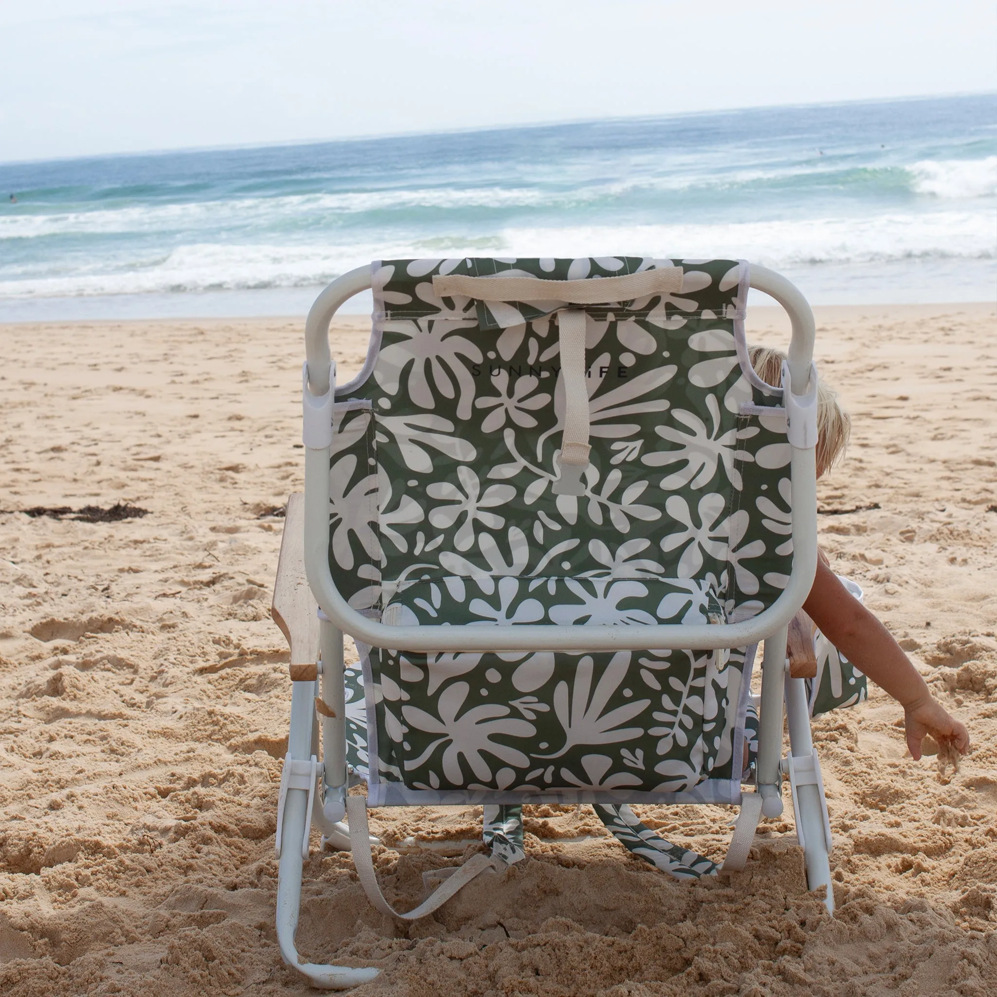 Luxe Beach Chair | The Vacay Olive Sunnylife