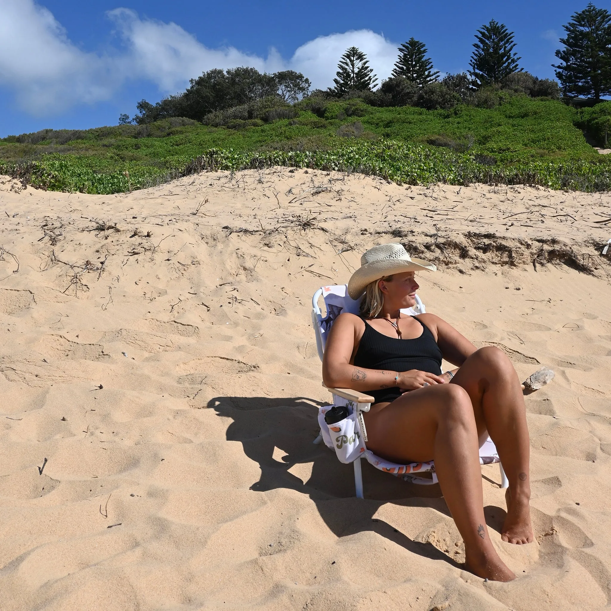 Luxe Beach Chair | Welcome to Paradise Chalk Sunnylife