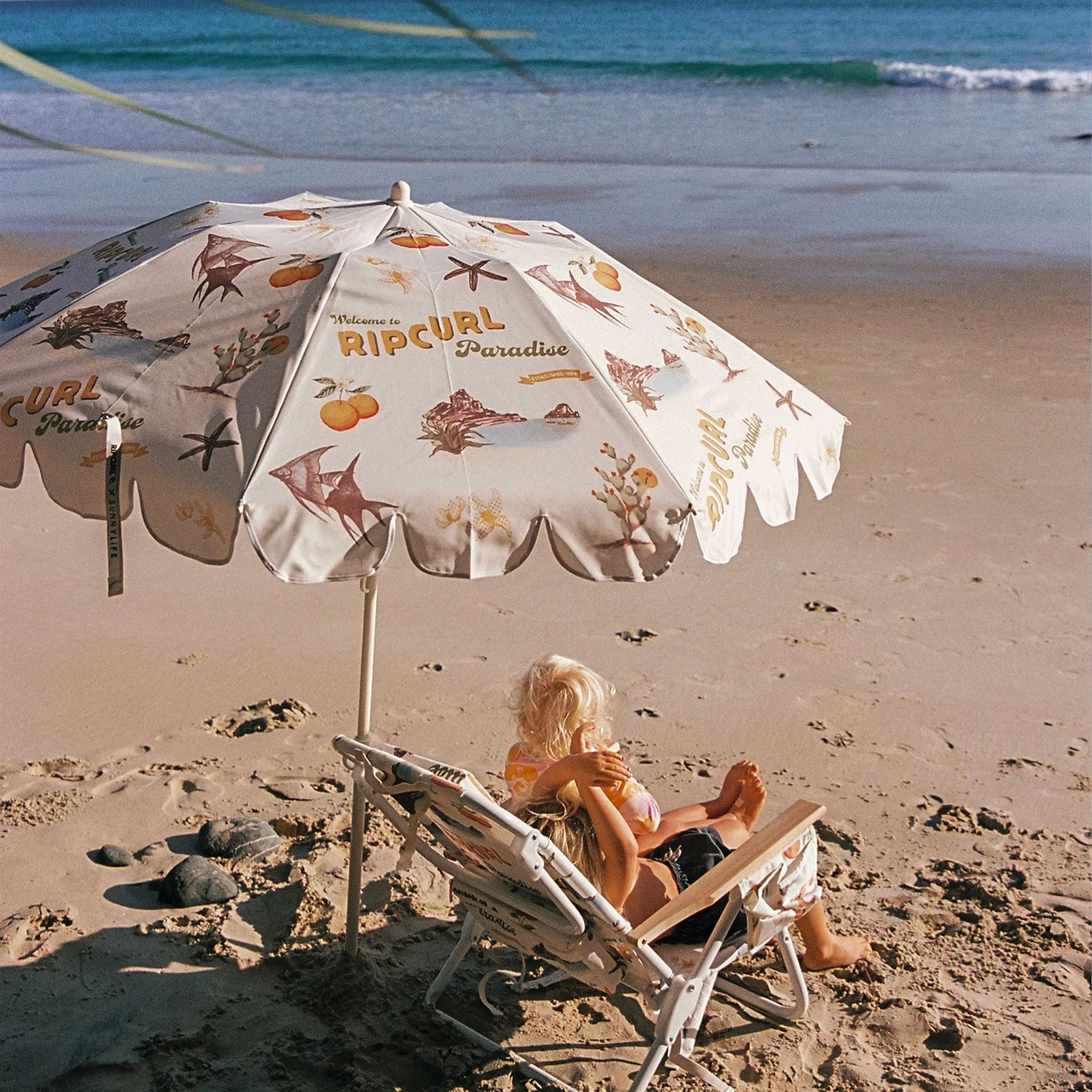Luxe Beach Chair | Welcome to Paradise Chalk Sunnylife