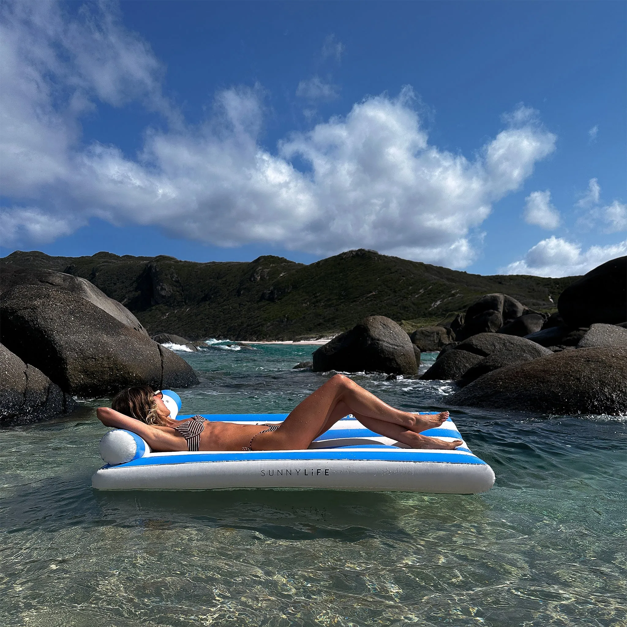 Luxe Lilo | Blue Stripe Sunnylife