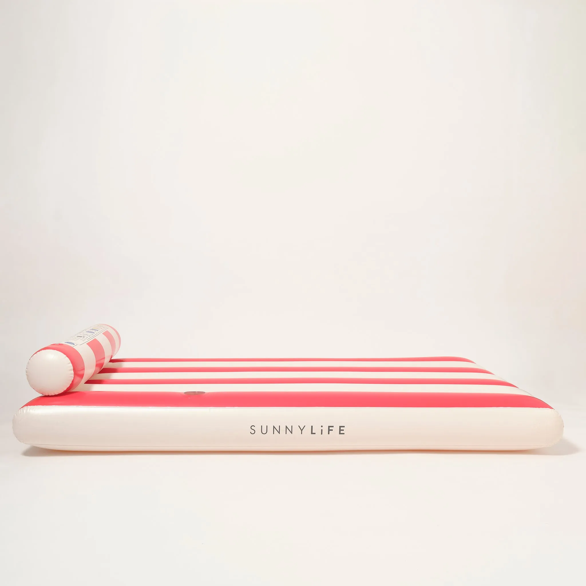 Luxe Lilo | Red Stripe Sunnylife