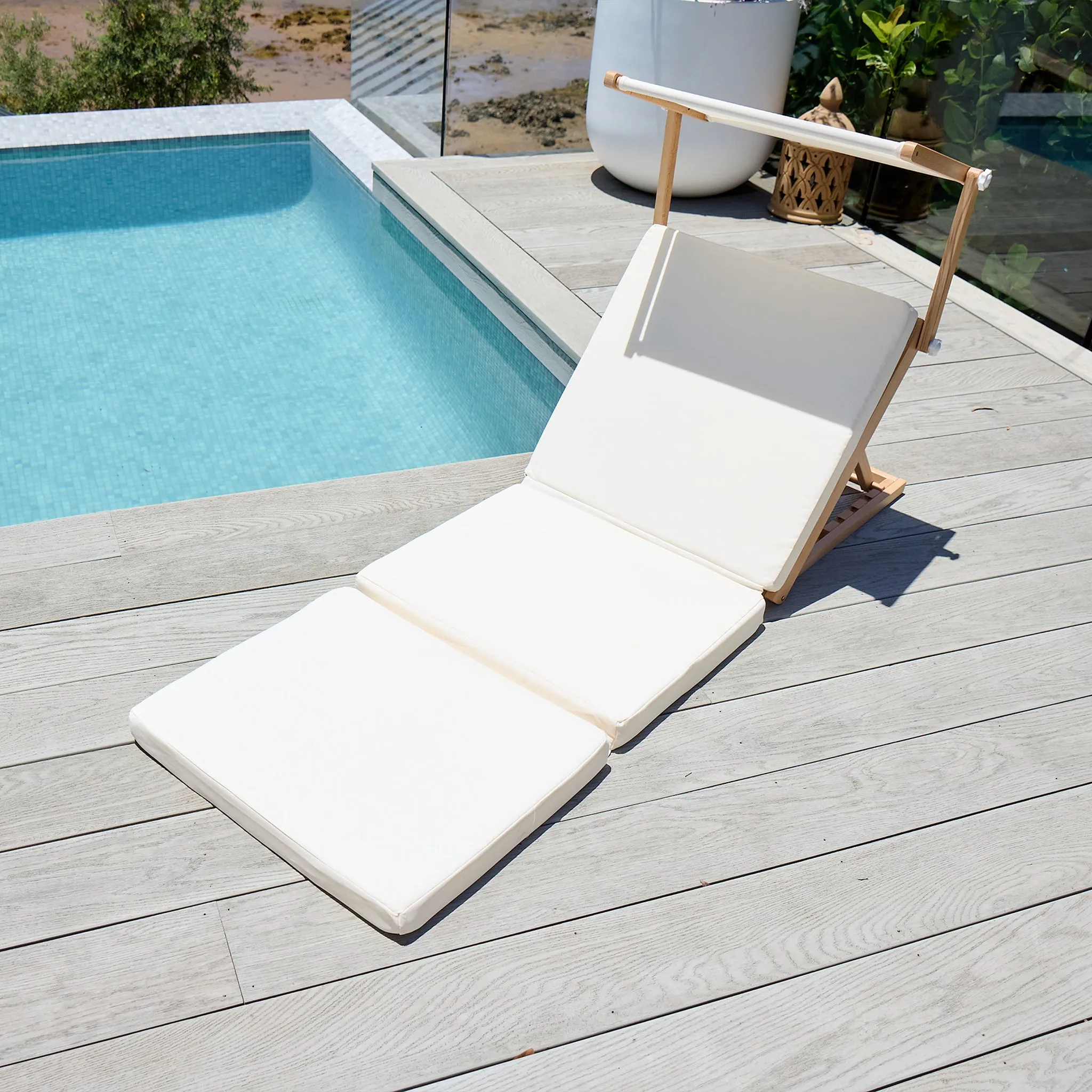 Pool House Daybed | Casa Cream Sunnylife