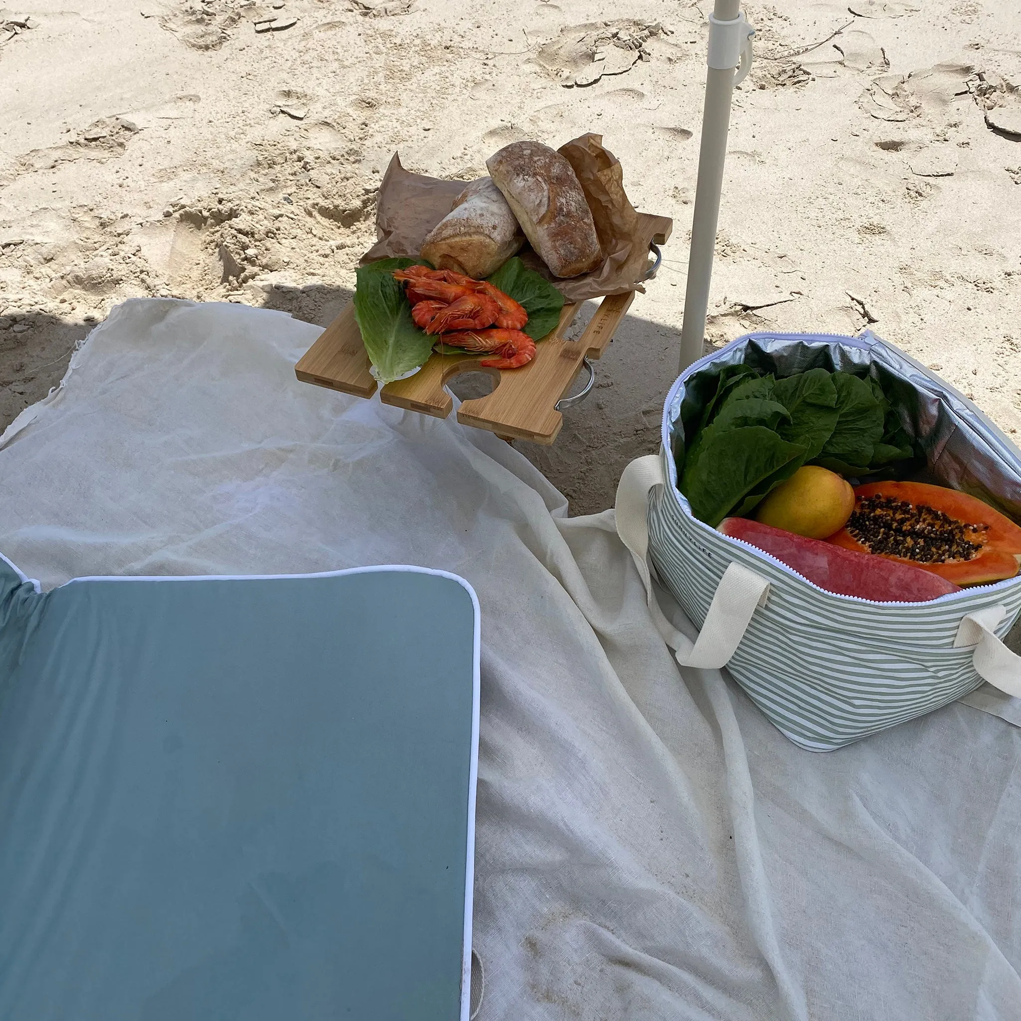 Portable Picnic Table | Le Weekend Natural Sunnylife