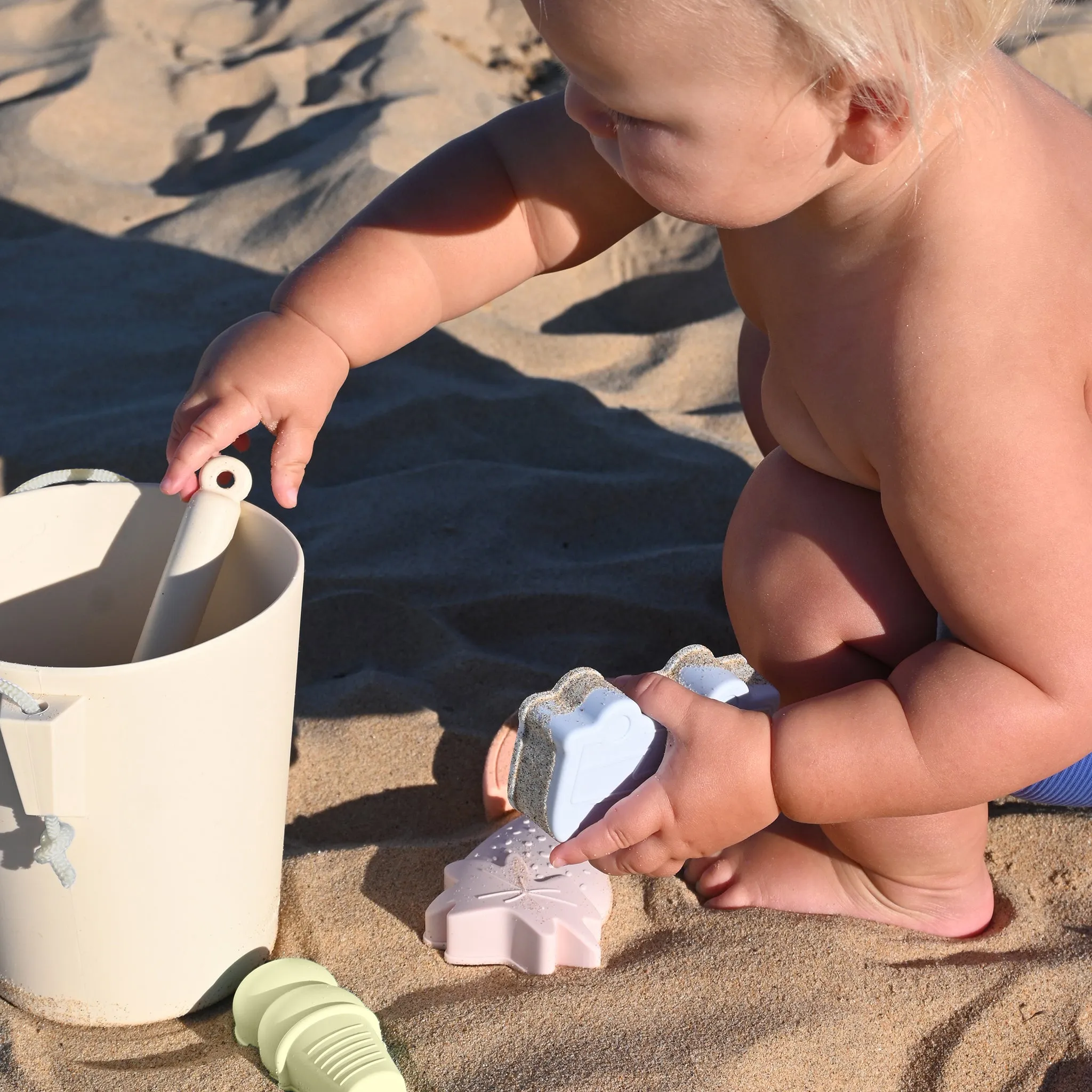 Silicone Bucket & Spade Set | Apple Sorbet Multi Sunnylife