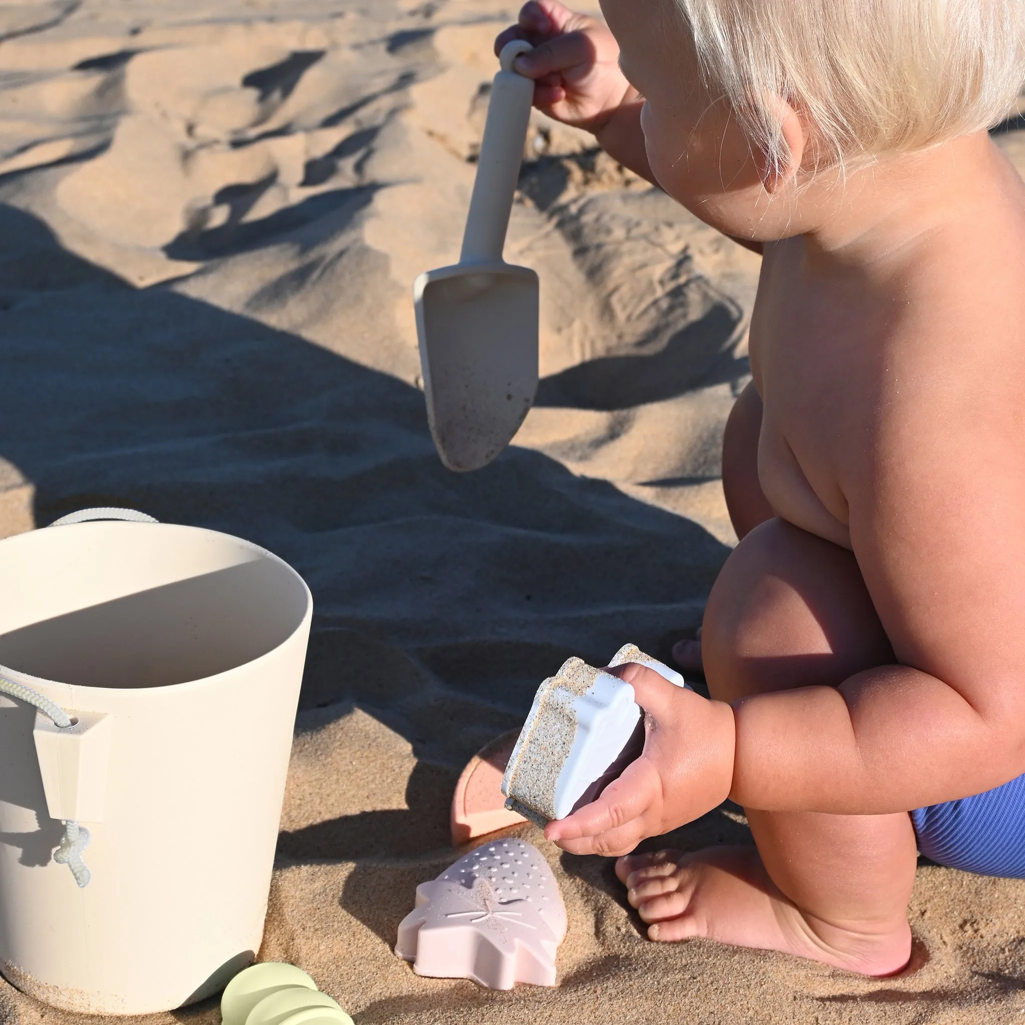 Silicone Bucket & Spade Set | Apple Sorbet Multi Sunnylife