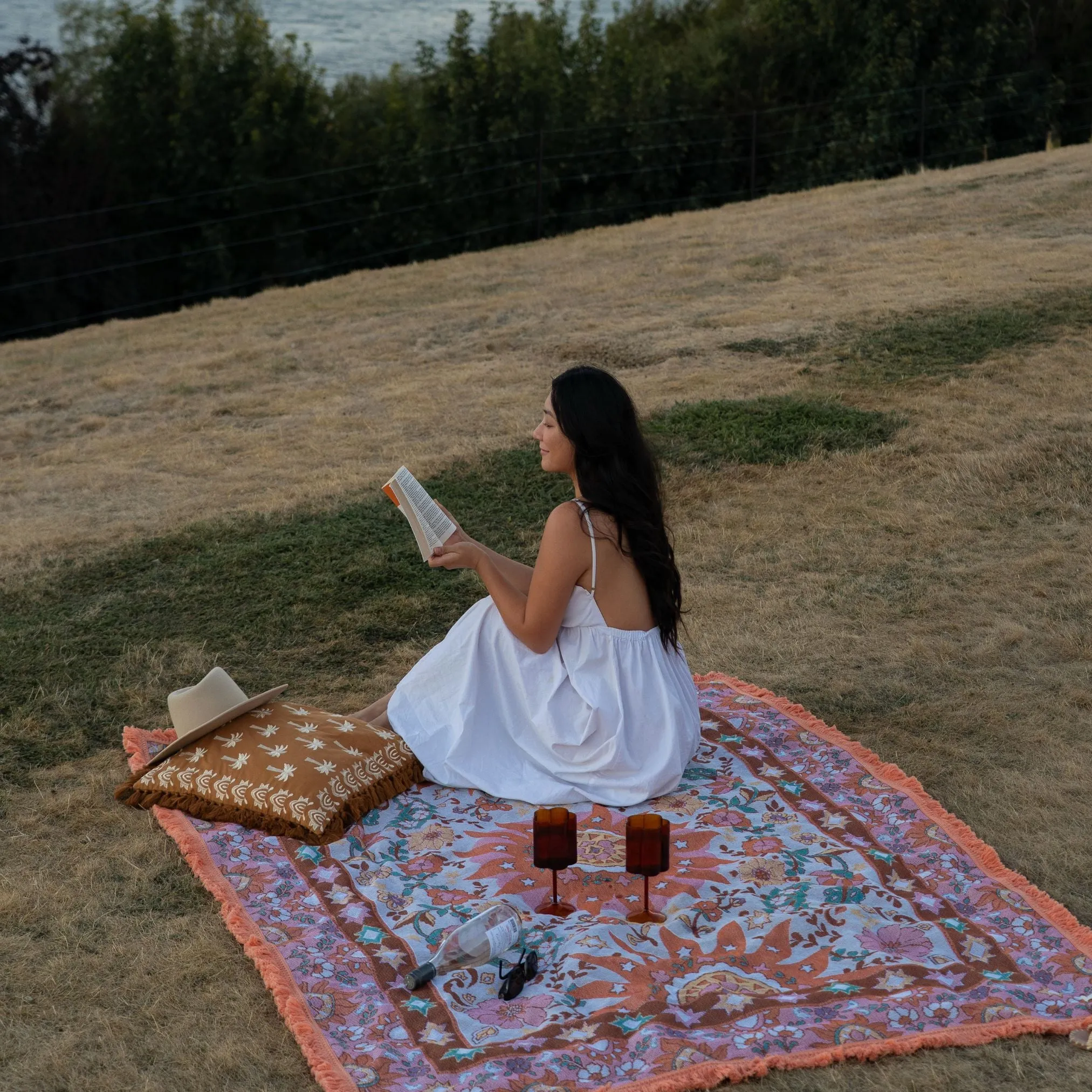 Sunchaser Woven Picnic Rug XL ISAL LABEL