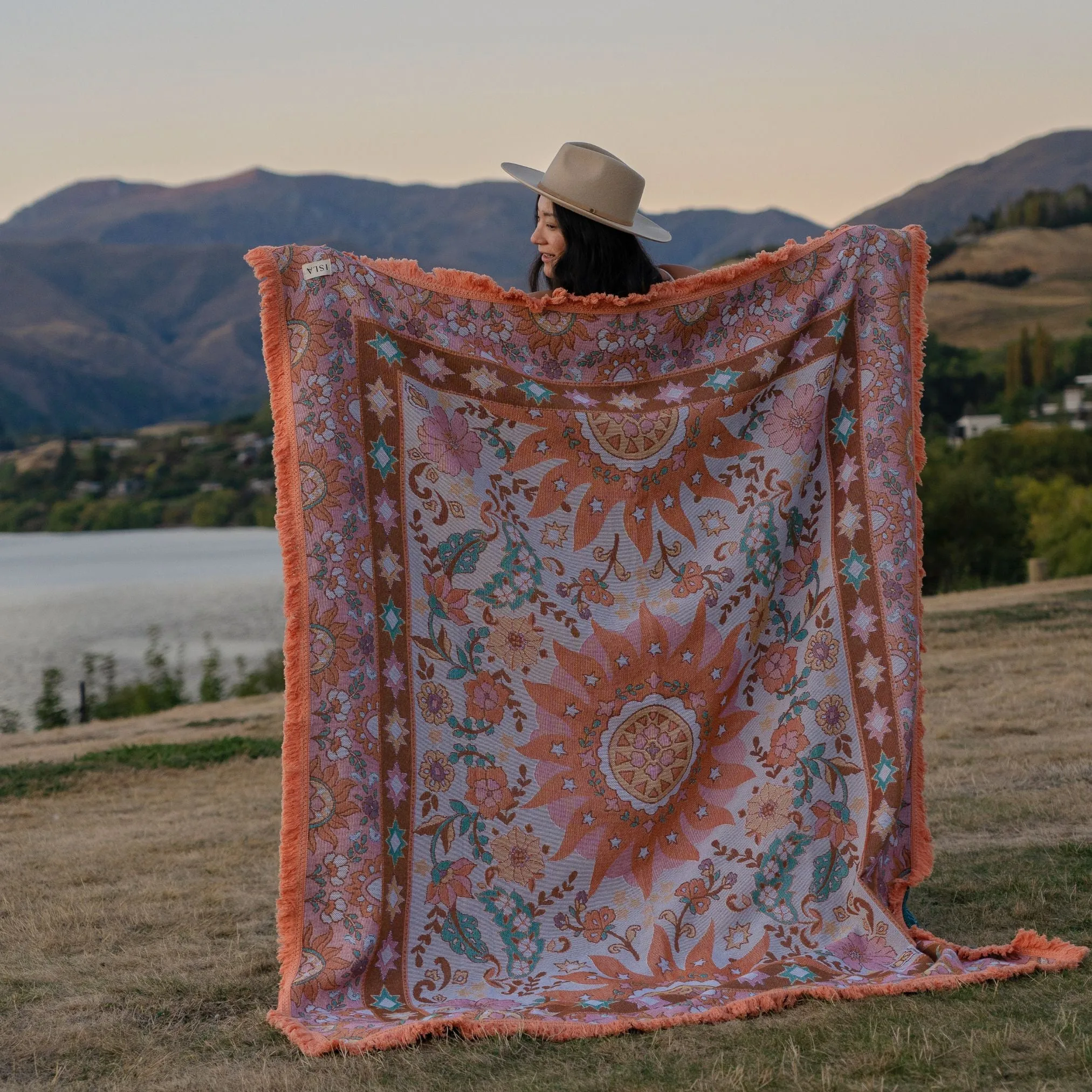 Sunchaser Woven Picnic Rug XL ISAL LABEL