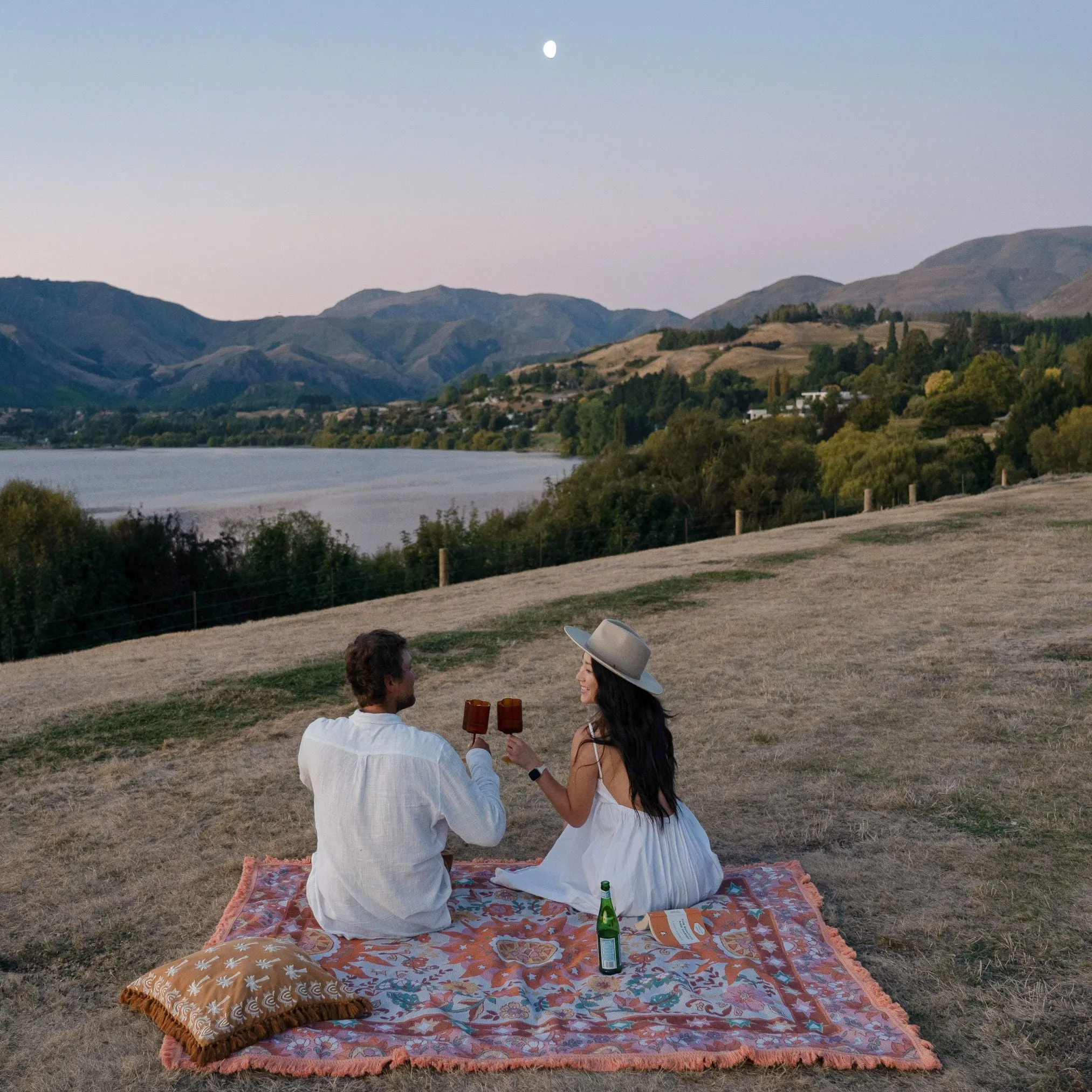 Sunchaser Woven Picnic Rug XL ISAL LABEL