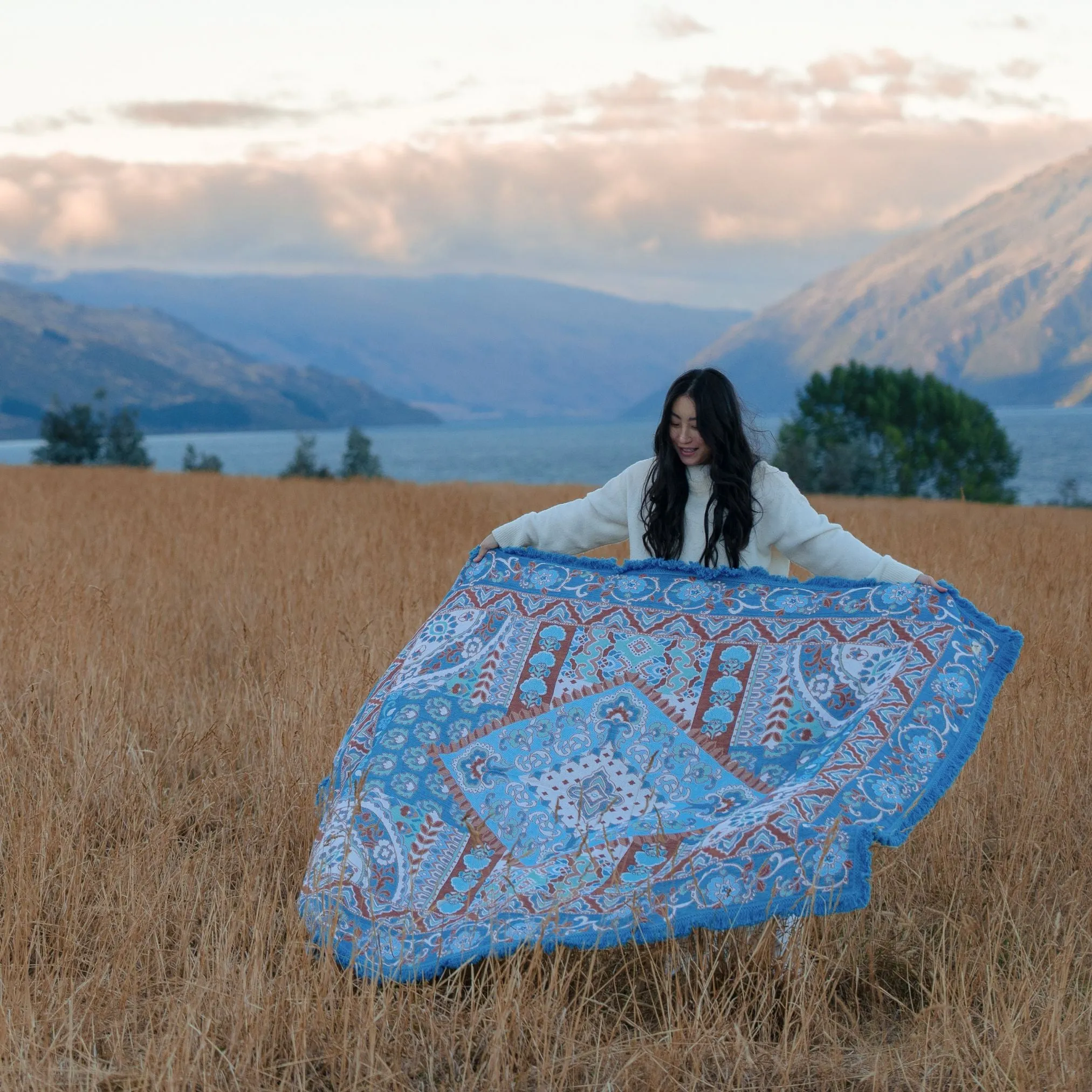 Zephyr Woven Picnic Rug XL ISAL LABEL