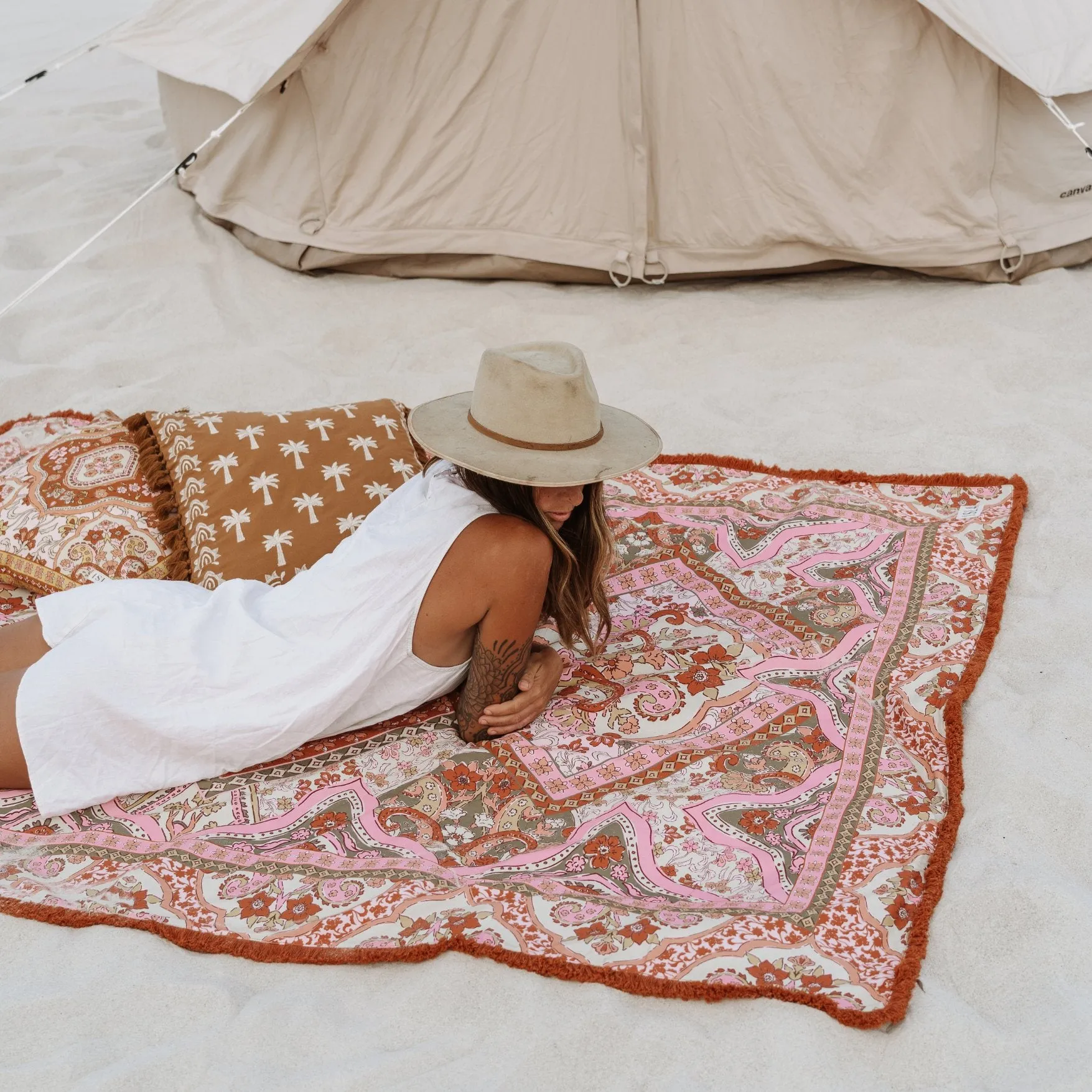 Zimi Canvas Picnic Rug XL ISAL LABEL